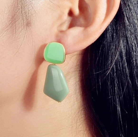 GEOMETRIC Drop Earrings - Picture 3 of 4